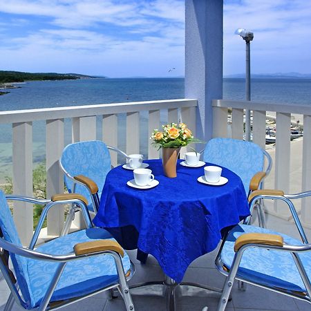 Aparthotel Marina Gromela Mirce Kültér fotó